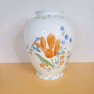 Beautiful Hand Painted Porcelain Vase Signed Gillibert '87